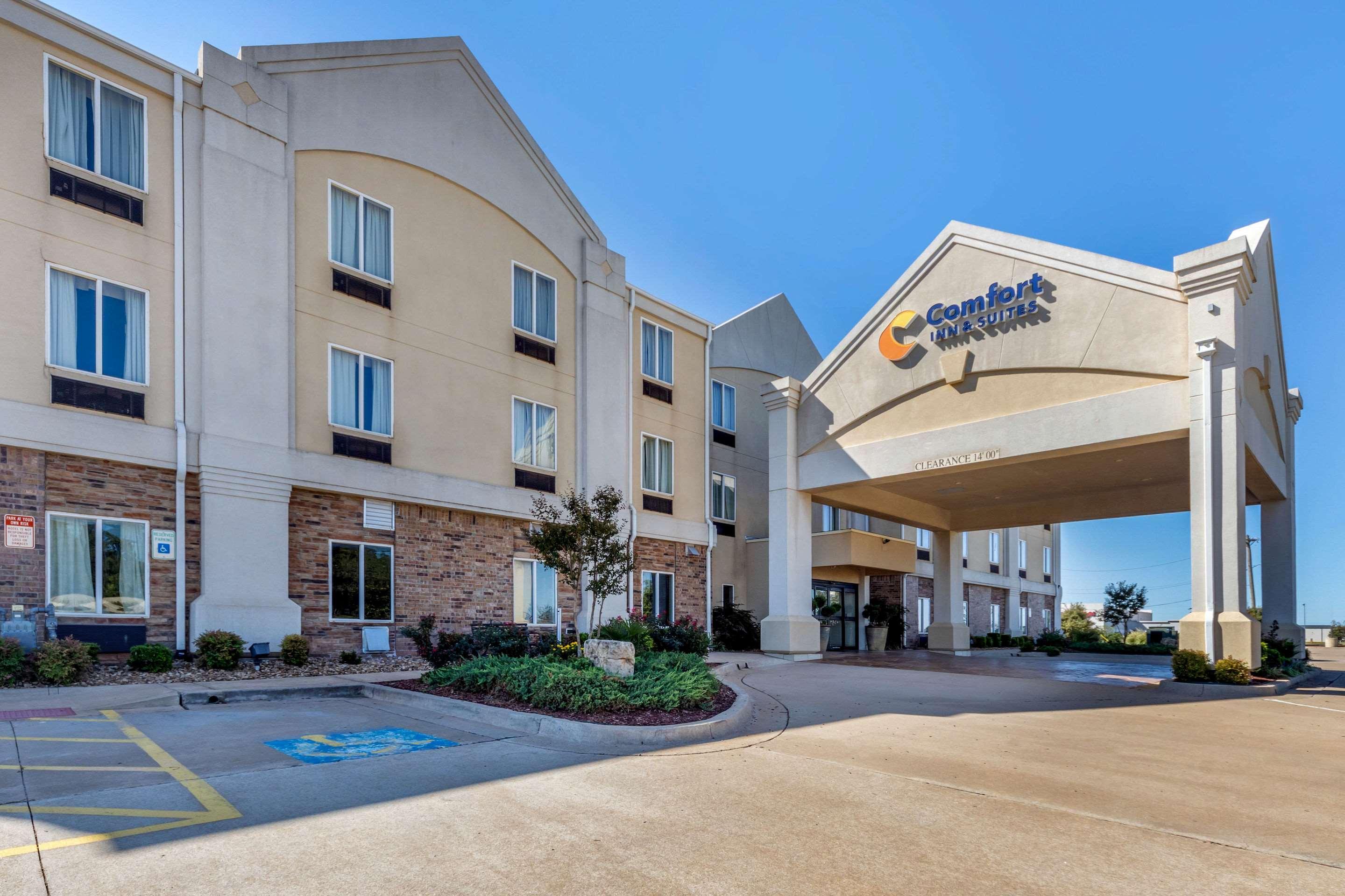 Comfort Inn & Suites Perry I-35 Exterior foto